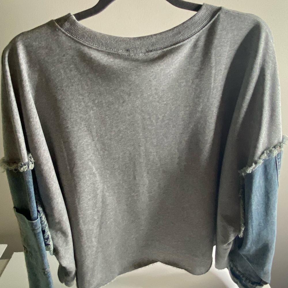 Dance & Marvel Women’s Sweatshirt Size L